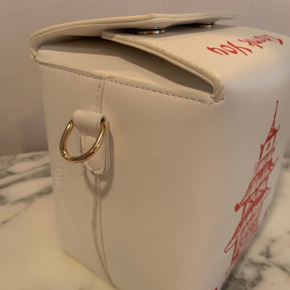Bewaltz Chinese Takeout Box Purse Handbag With Adjustable Shoulder Strap - Picture 4 of 12